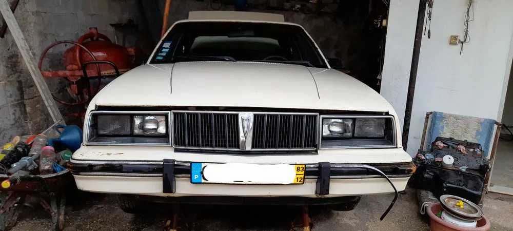 Carro de Coleção – Uma Joia Rara com História DOIS MOTORS