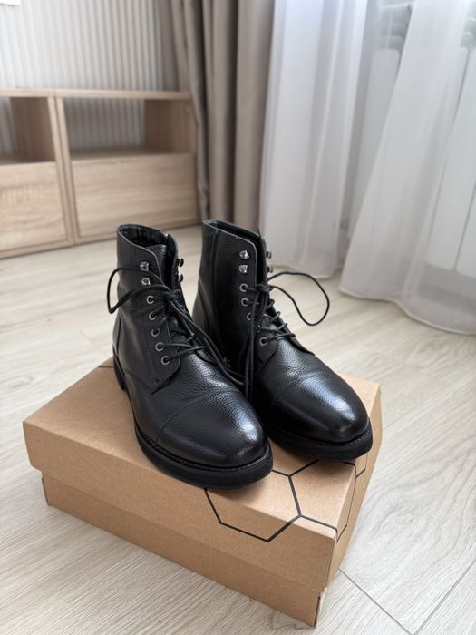 Чоловічі черевики 42р, шкіра, теплі, чорні, Respect