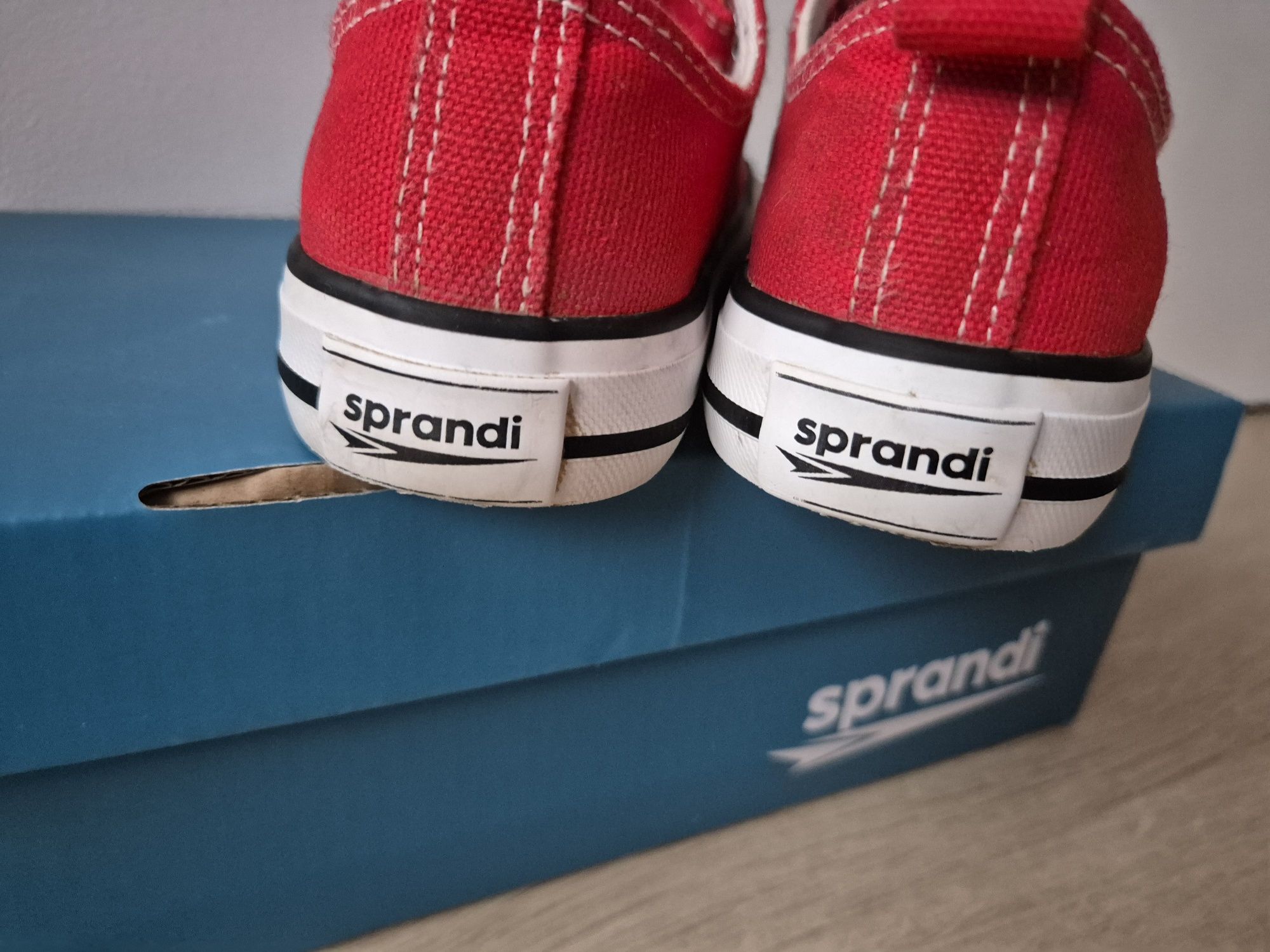 Czerwone trampki tenisówki sprandi ccc 29 jak nowe