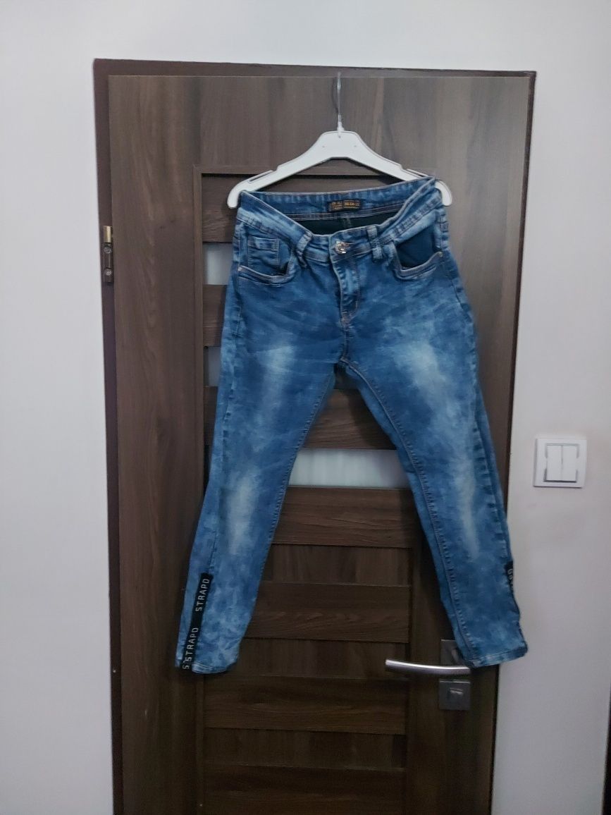 Spodnie jeansy chłopięce
