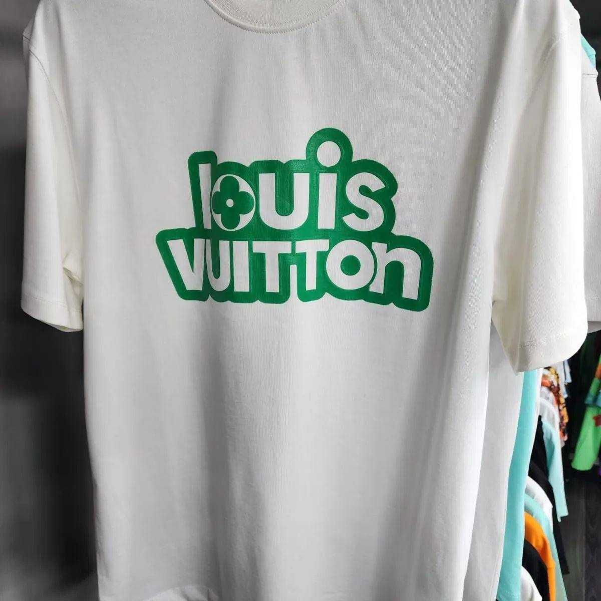 T-shirt Louis Vuitton nova c/etiquetas