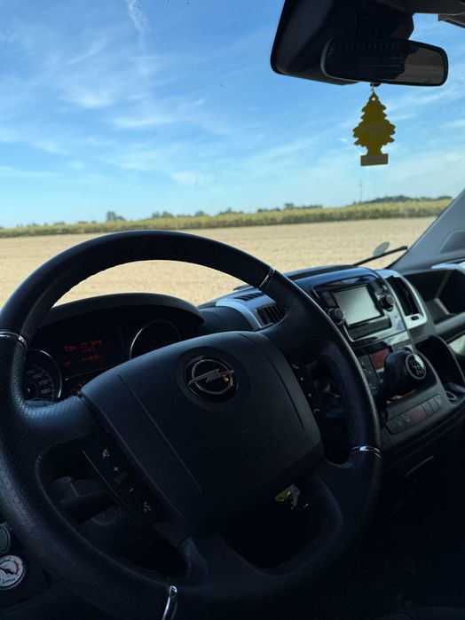 Opel Movano 2.2 165 KM plandeka (10 paletówka)