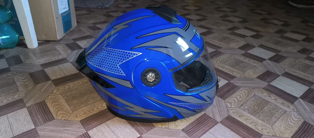 Продам мотошолом