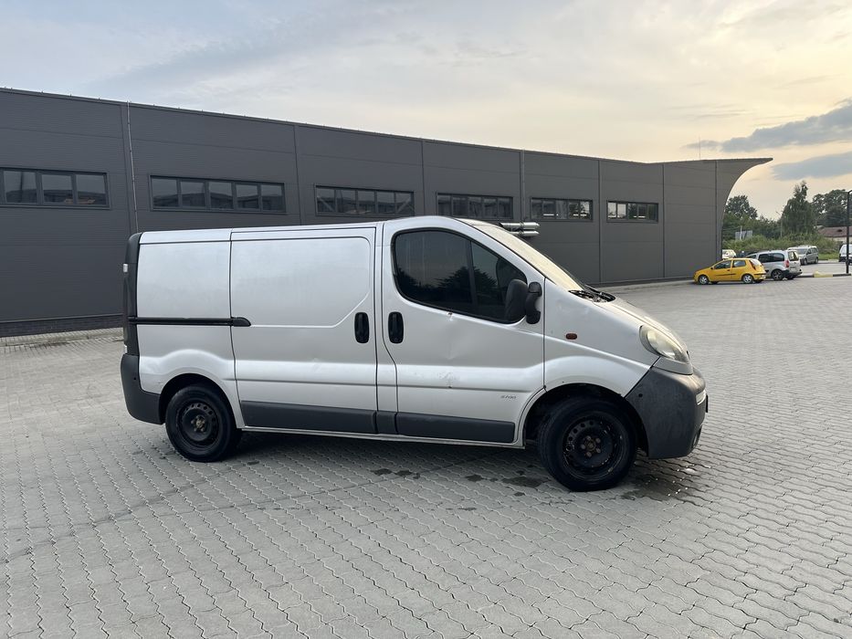 Продам Opel Vivaro 1.9