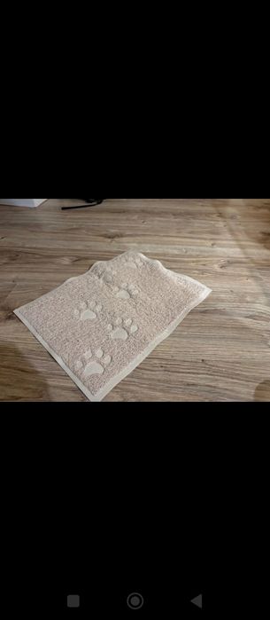 Podkładka pod miski antypoślizgowa dla psa lub kota