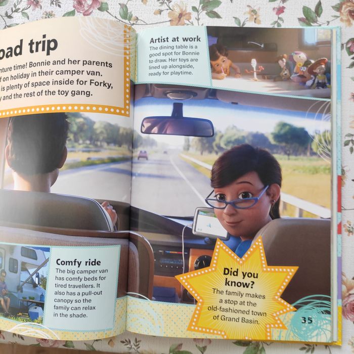 Toy Story 4 The Official Guide książka dla dzieci po angielsku