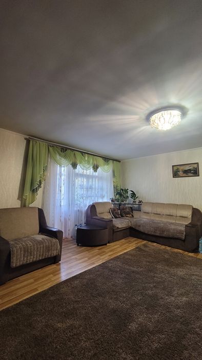 Продам 3х кімнатну квартиру.