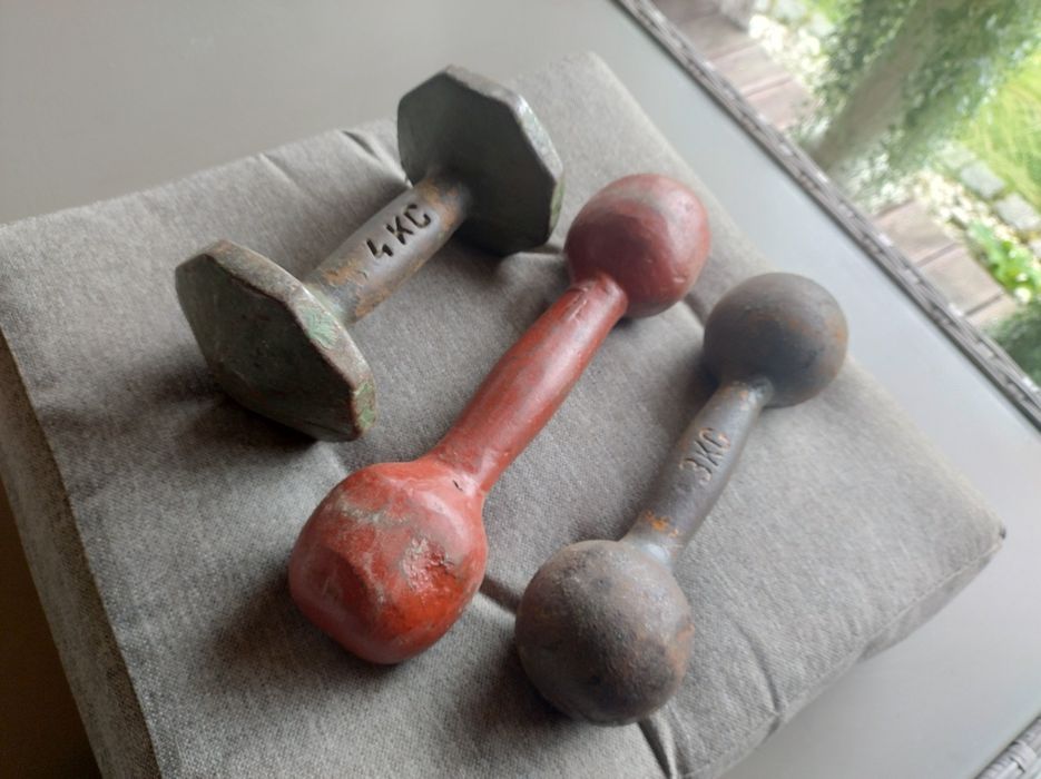 Stare hantle PRL 3 sztuki, zestaw 3kg 4kg  żeliwne