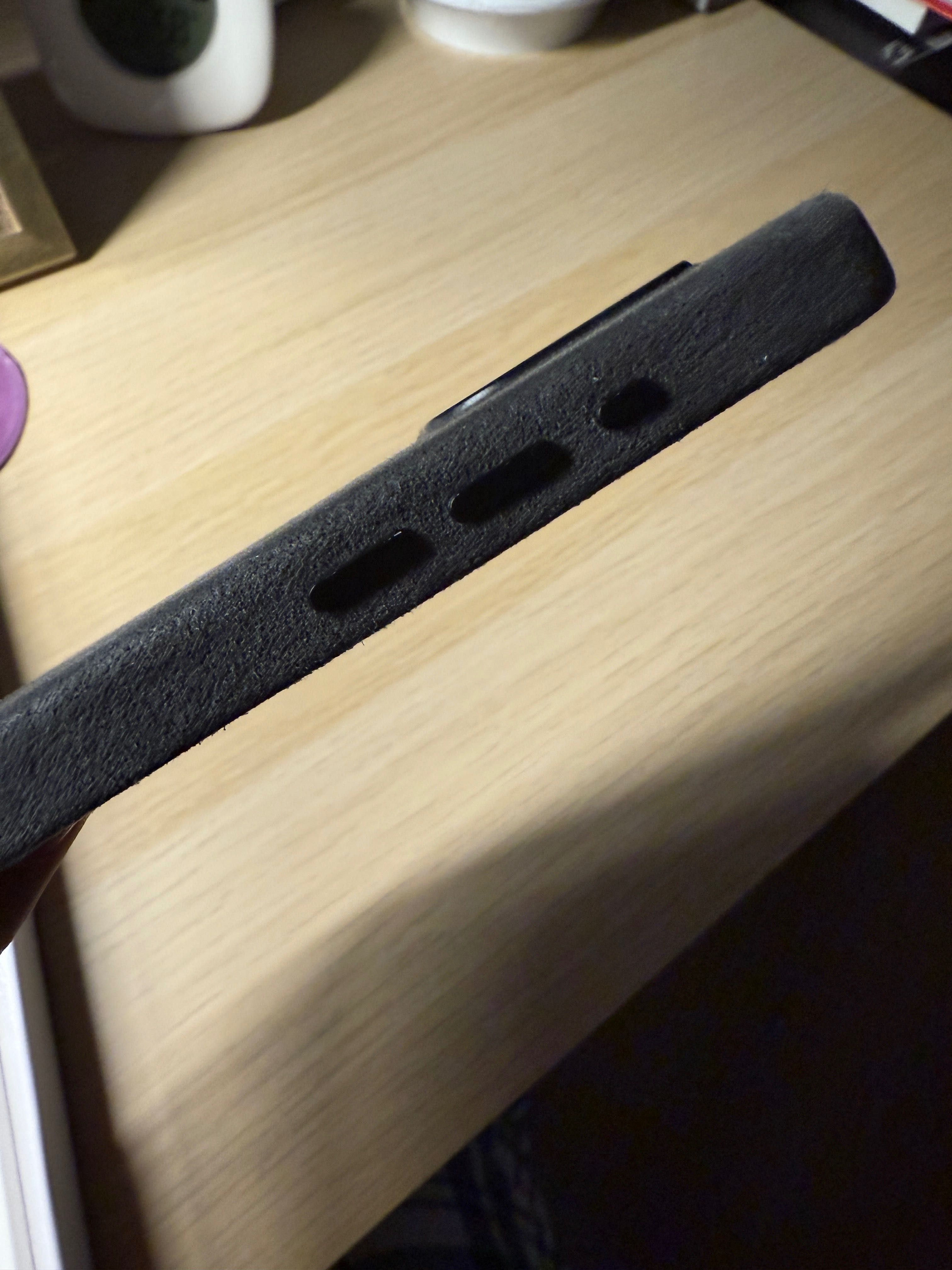 Iphone 15 pro max etui z alcantary