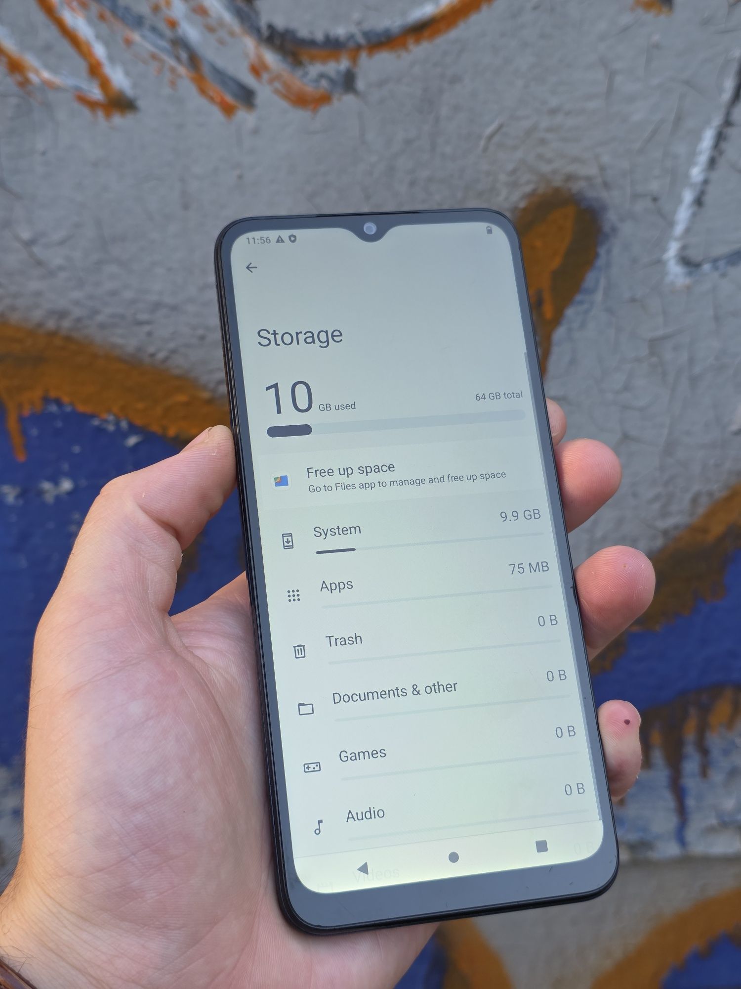 Телефон Motorola e13 4/64