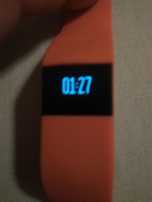 2 opaski sportowe: Sony SmartBand i Forever.