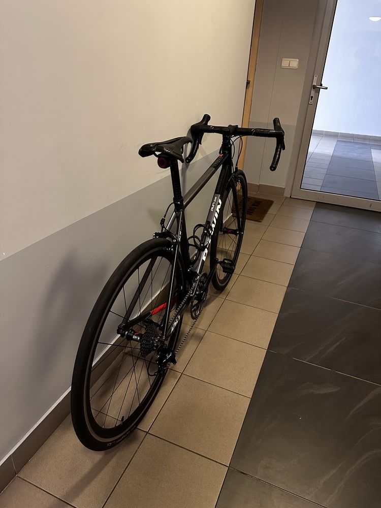 Rower szosowy btwin triban 540 shimano 105 rozmiar M