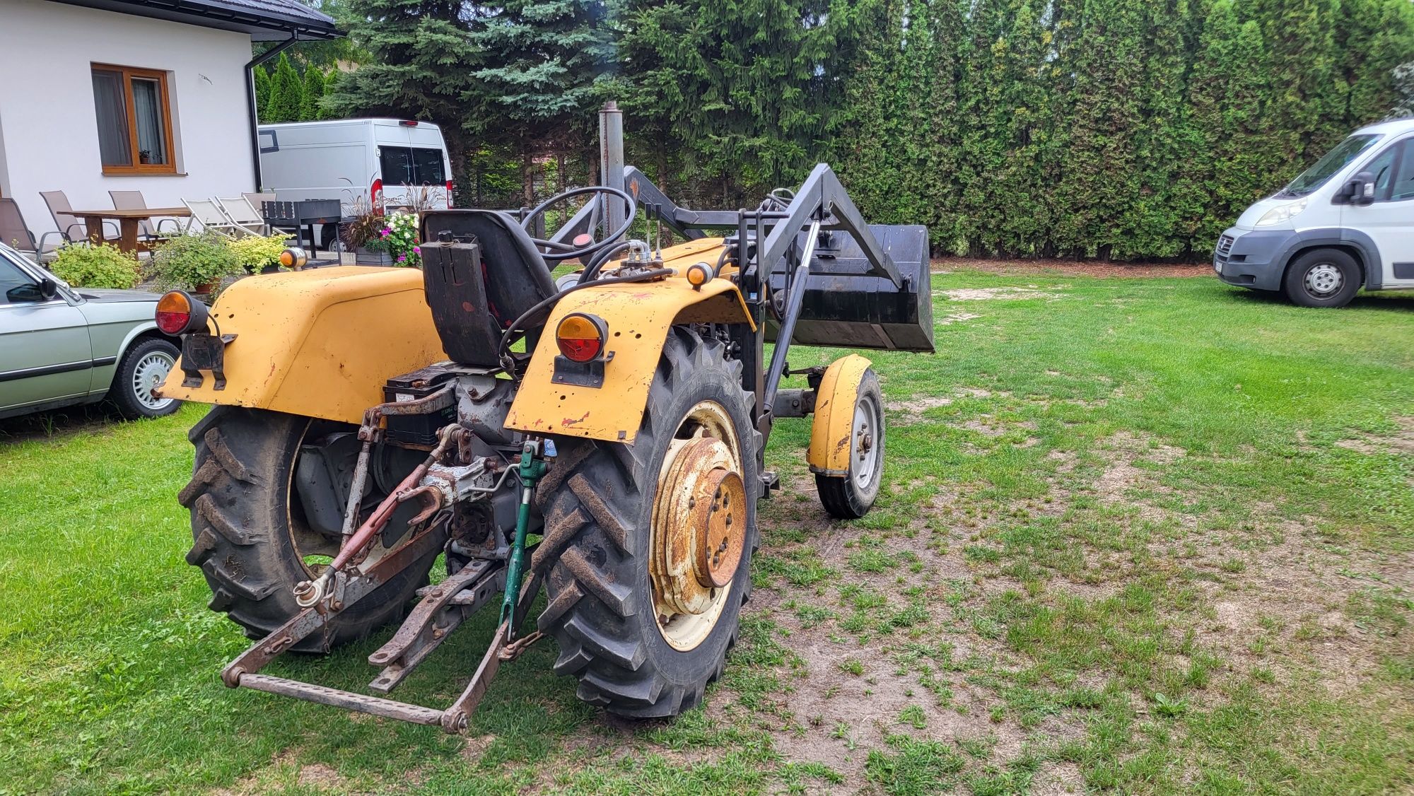 Ciągnik Traktor C330M z Turem+ Sprzęt
