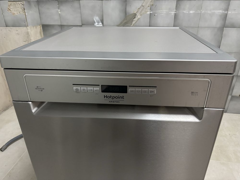 Máquina de lavar loiça hotpoint