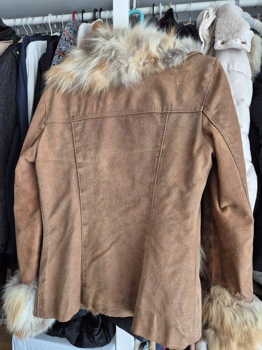 Casaco em pele com pelo Tam.S