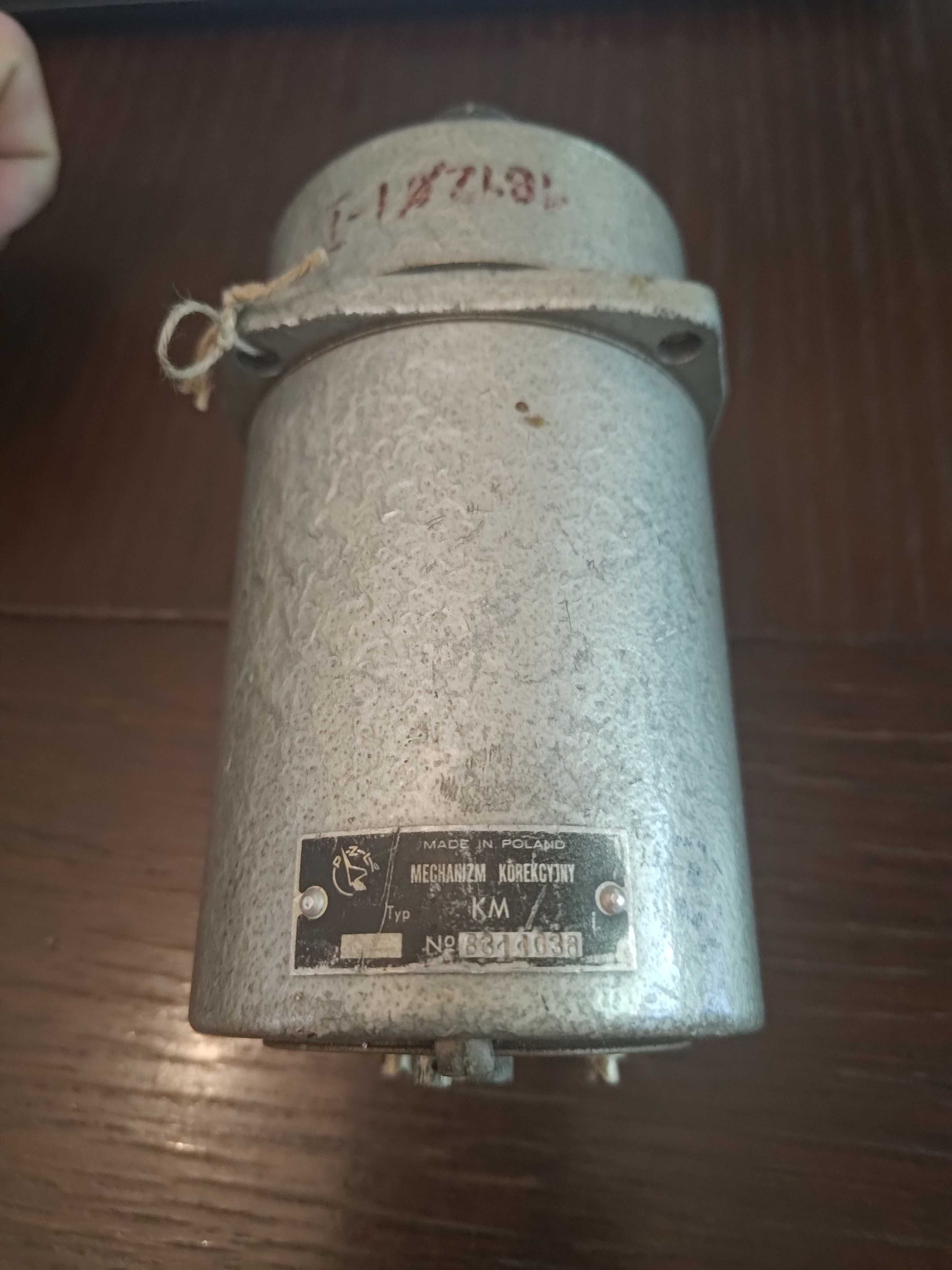 Mechanizm korekcyjny typ KM (lotniczy) - sprawny