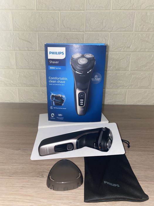 Електробритва Philips