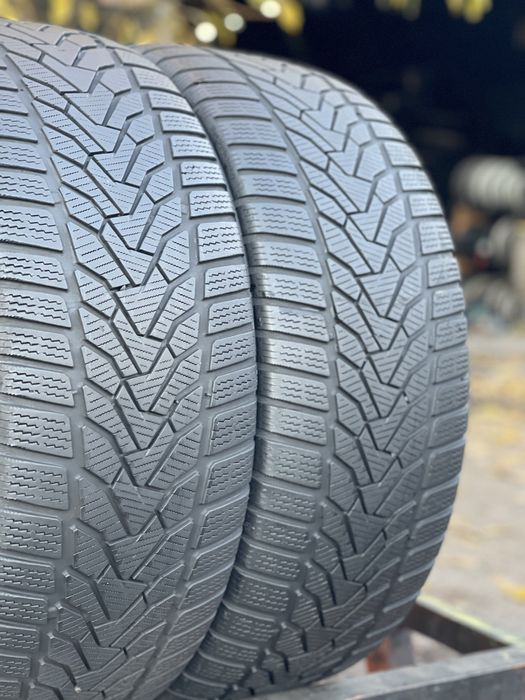 Шини Зимові 2шт 245/45 R18 Uniroyal Winter Expert