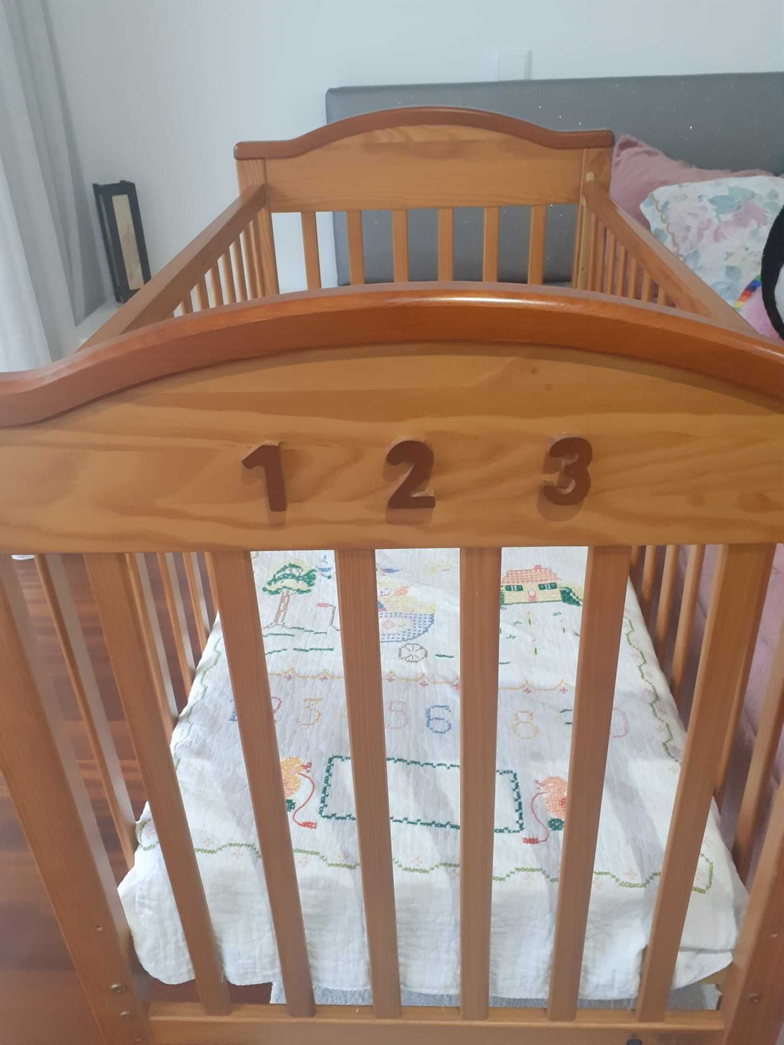 cama de bebé como nova