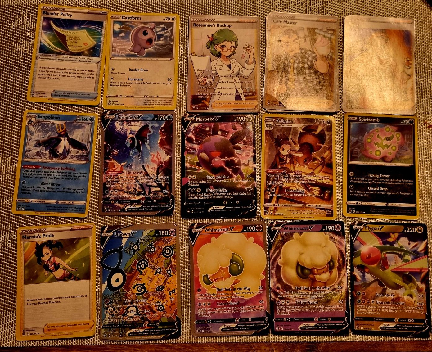 35 kart Pokemon Whimsicott Morpeko Lumieneon