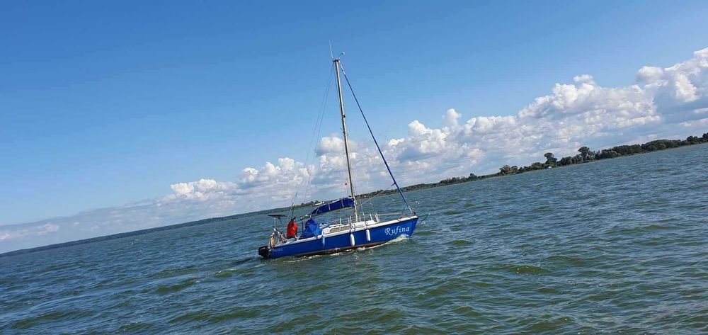 Sprzedam jacht żaglowy