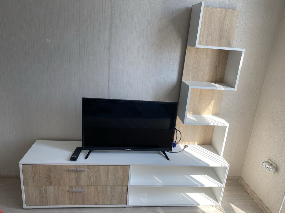 Тумба під телевізор (стінка під телевізор)