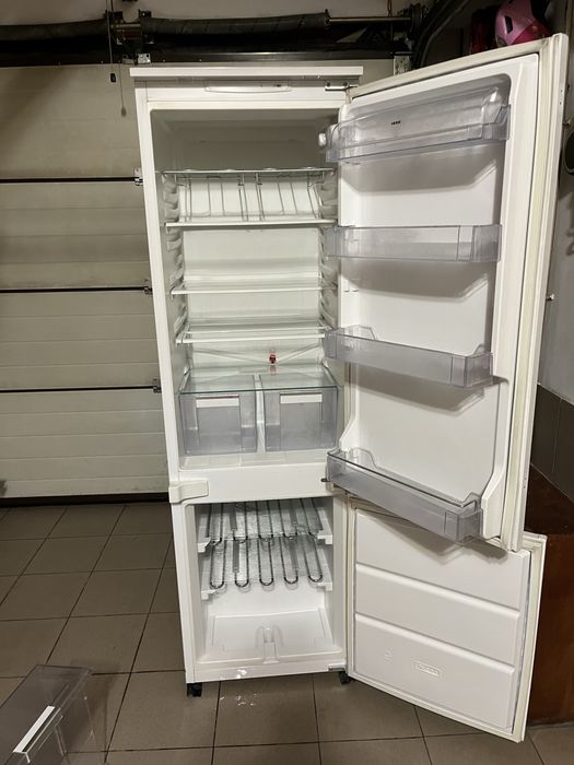 Lodowka do zabudowy whirlpool IKEA 177cm