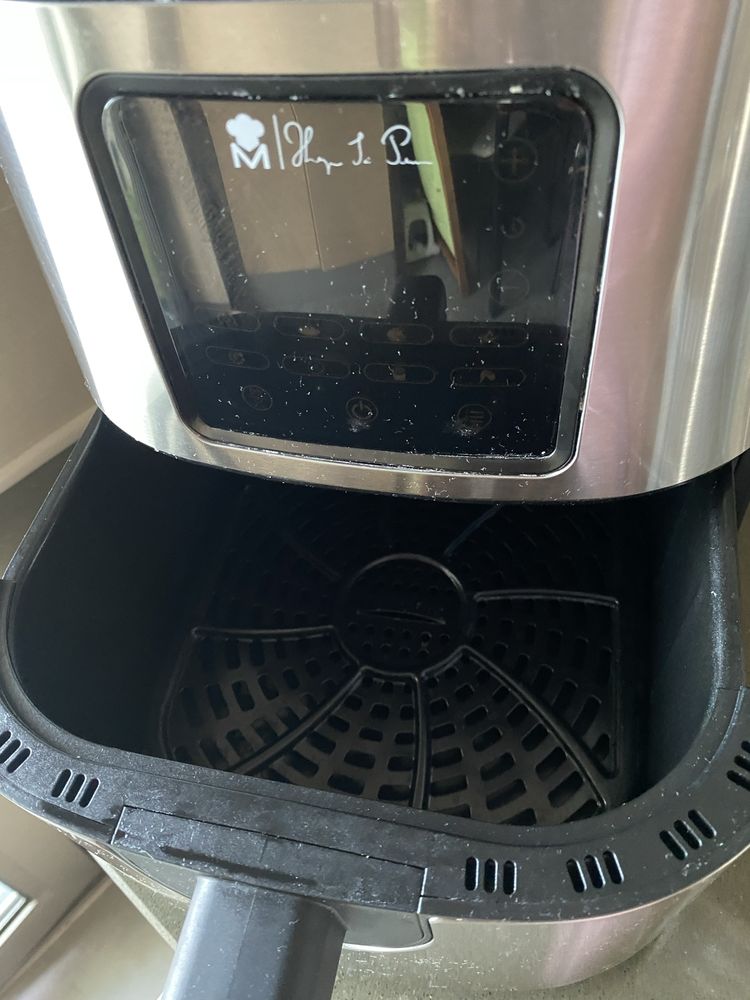 Vende-se air fryer de Henrique Sá Pessoa Master Lidl