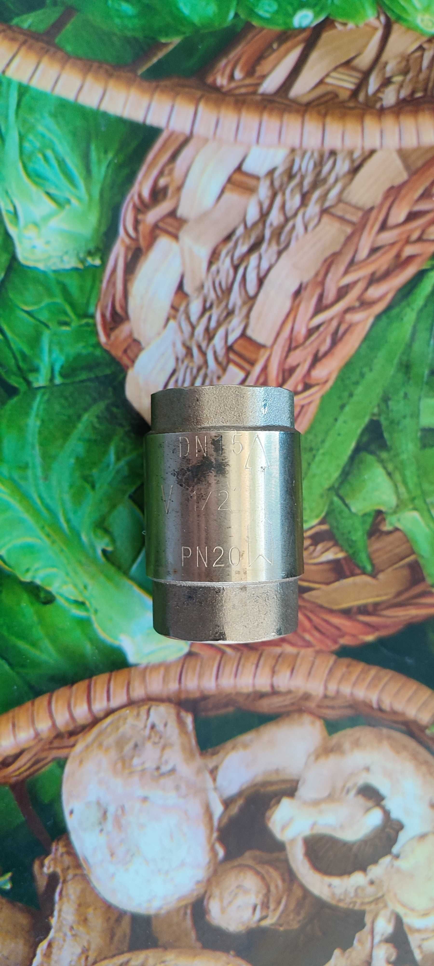 Краны шаровые 1\2" FADO,V&G,шланги на смес,фильтры,ниппели,клапаны