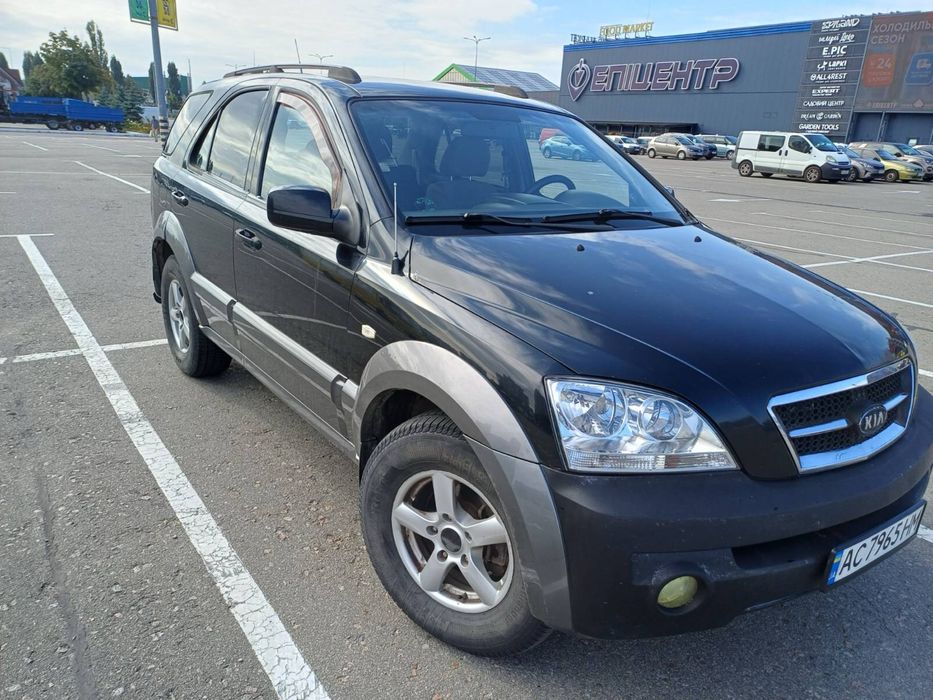Продам машину Kia Sorento