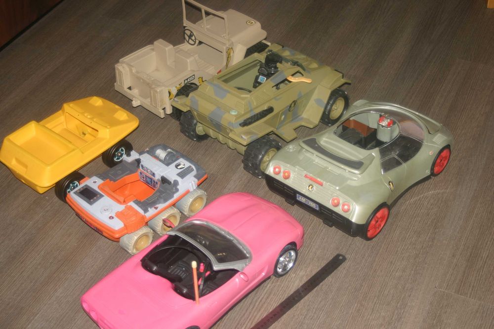 Большие машинки Sindy, Barbie, Action Man,  Gi Joe