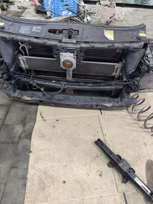 Бампер фари крила капот установочна панель Таурег 1 VW touareg 2.5,3.0