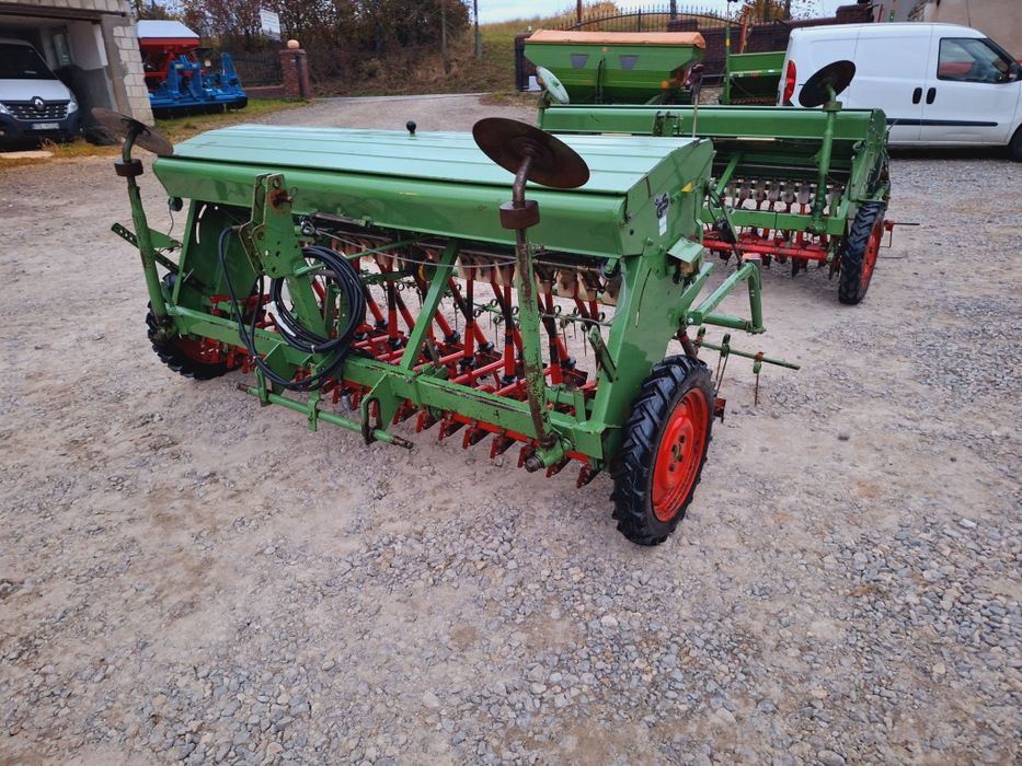 Siewnik zbożowy Hassia DLV 2,5m stan bdb nie Amazone