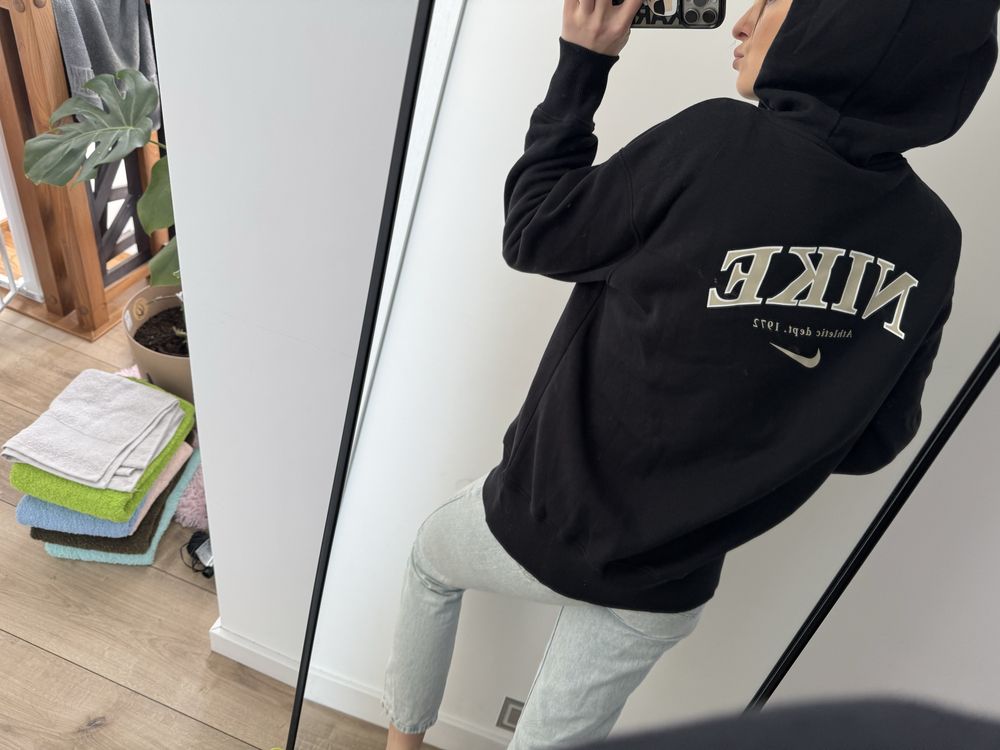Bluza czarna Nike z kapturem nowa z metką