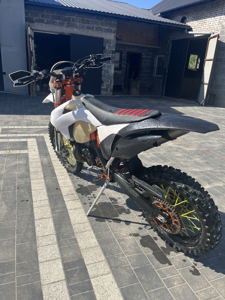 Ktm exc 250 six days