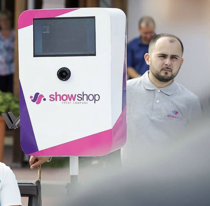 Оренда фотобоксу та селфідзеркала