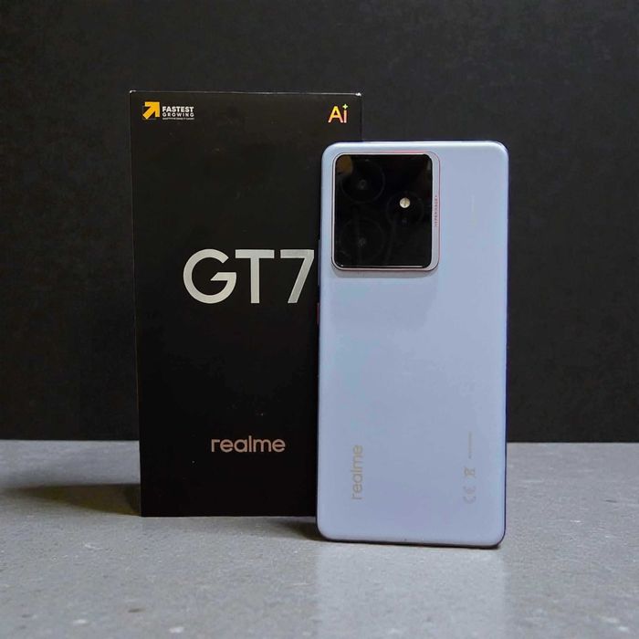 Smartfon REALME GT 7 5G 12/256GB 6.78" 120Hz Gwarancja  Niebieski