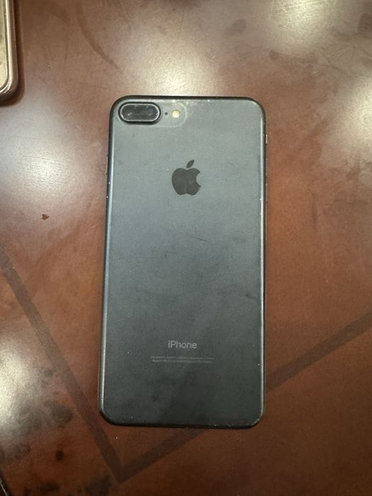 Продам IPhone 7 Plus