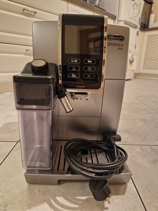 Ekspres DELONGHI Dinamica Plus ECAM 370.95.S