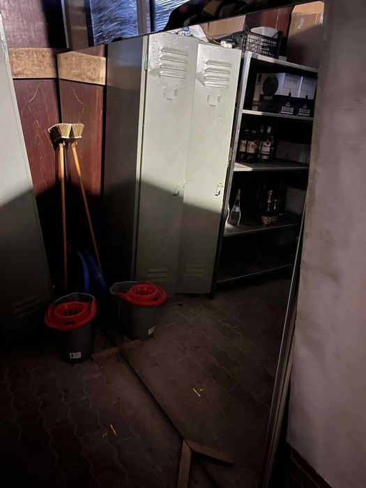 Lustra niezniekształcające 1,6m x 2m | 4szt. (szt. 1200zł) | stan bd.