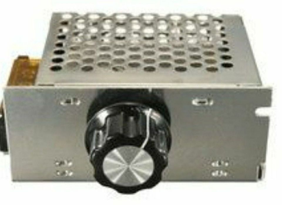 Регулятор напряжения 4 кВт