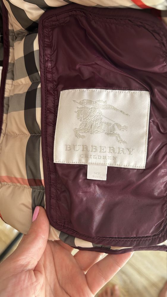 Демісесезонна дитяча куртка Burberry оригінал р.152
