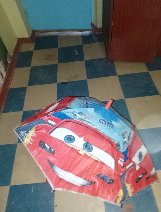 Продам зонтик детский