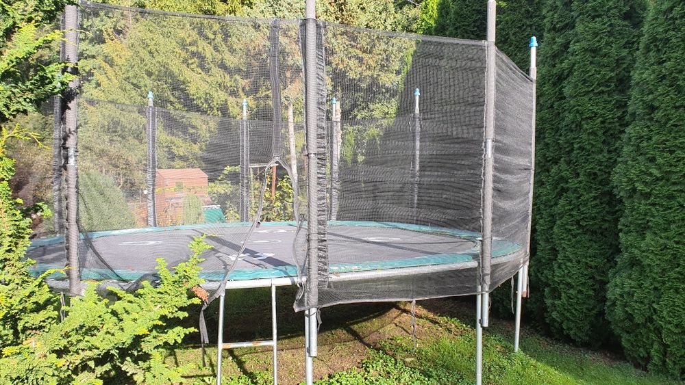 Duuża trampolina