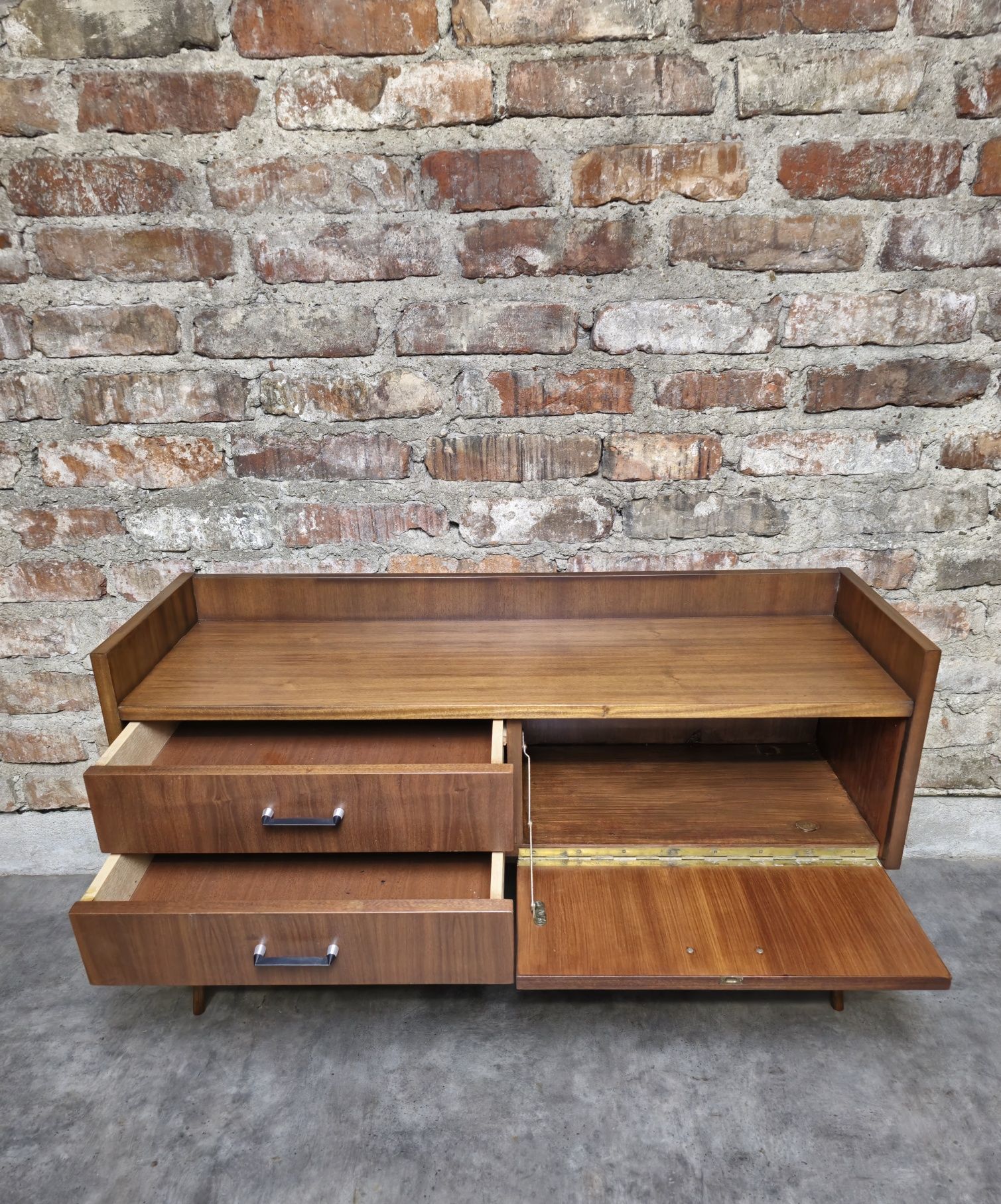 Komoda/konsolka vintage prl po renowacji UNIKAT