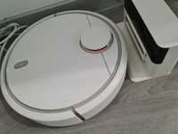 Продам робот-пилосос Xiaomi Mi Robot Vacuum Cleaner SDJQR02RR б/в