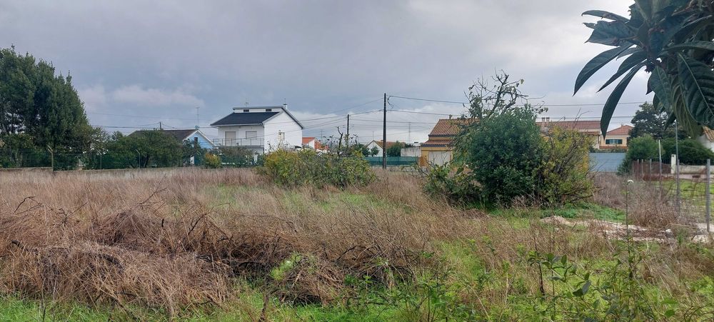 Terreno urbano 1.842 m2 - Qta do Anjo -Palmela