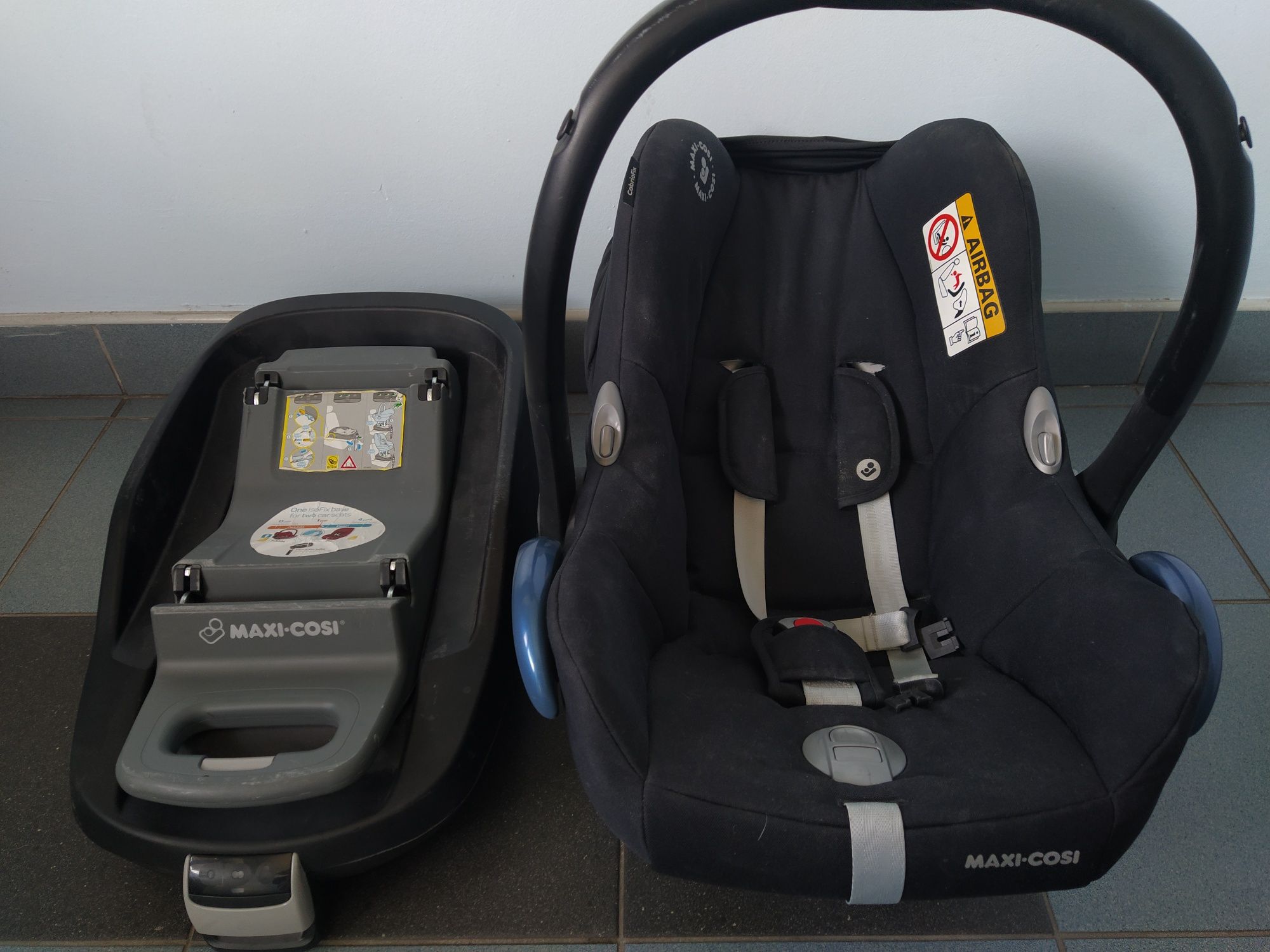 Maxi Cosi Cabriofix i baza Familyfix