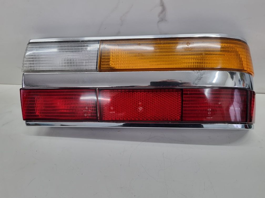 bmw 5 e28 lampa tylna prawa prawy tył oryginał