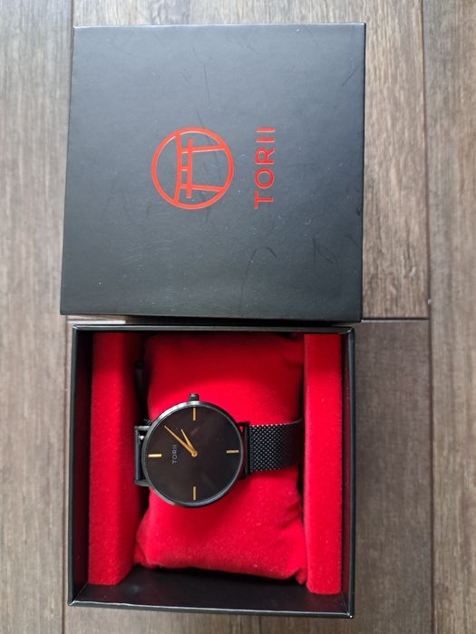 Piękny zegarek damski Tori